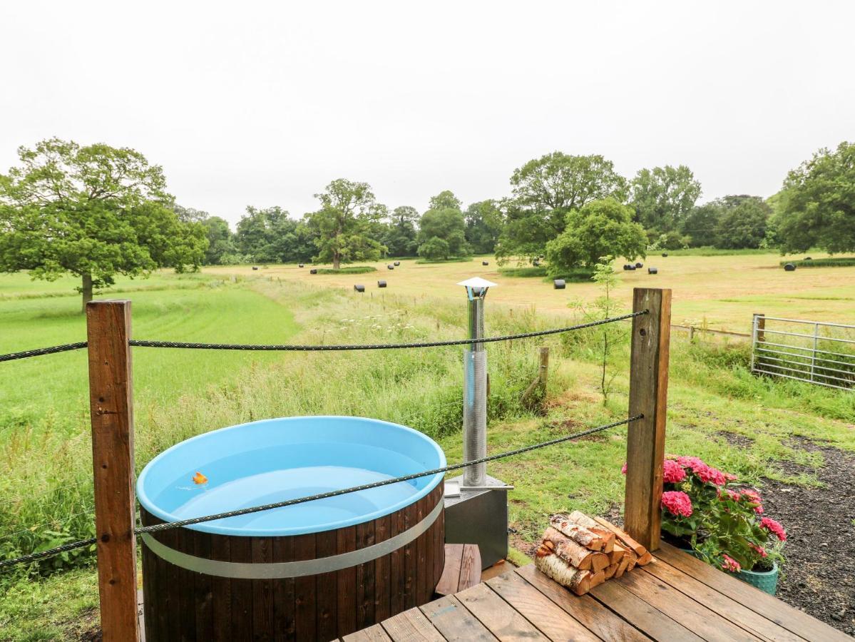 The Lazy Mare By The Water Villa Rugeley Exterior photo